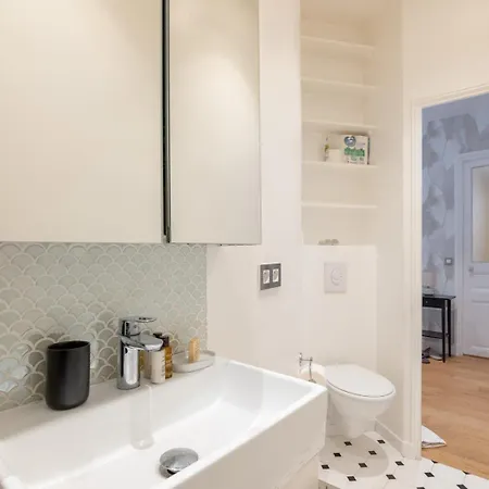 Calm & Stylish 1bd Fully Renovated Апартаменты Париж