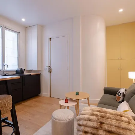 Calm & Stylish 1bd Fully Renovated Апартаменты Париж